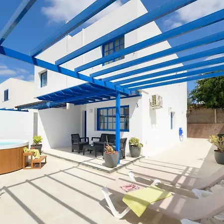 O Nautico Laxe Holiday home